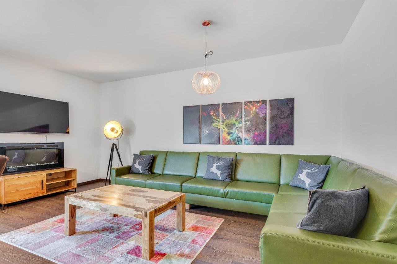 Stanton Apartment
